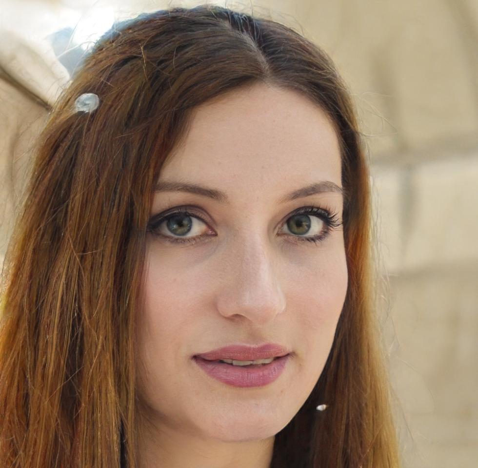 Dr. Sarah Weber, Finanzexpertin